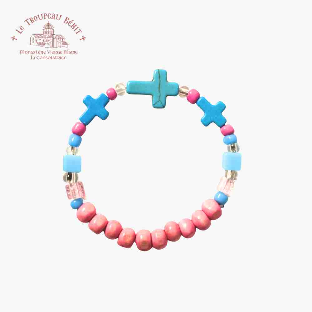 Plastic & wooden bead children's bracelet with Troupeau Benit logo in the top right corner