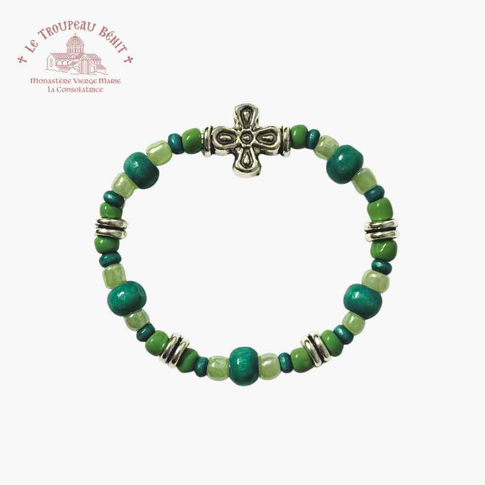 Bead bracelet in the green tones with Troupeau Benit logo in the top right corner