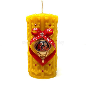 All Natural Beeswax Pillar Christmas Candles made by the sisters of monasterevmc.org using 100% Canadian local beeswax / Bougies de Noël en cire d'abeille fabriquées par les soeurs du monasterevmc.org