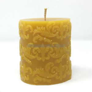 Beeswax Pillar Candle handmade in Canada by the sisters of monasterevmc.org/ Chandelle en cire d'abeille fabriquée à la main au Québec par les soeurs du monasterevmc.org