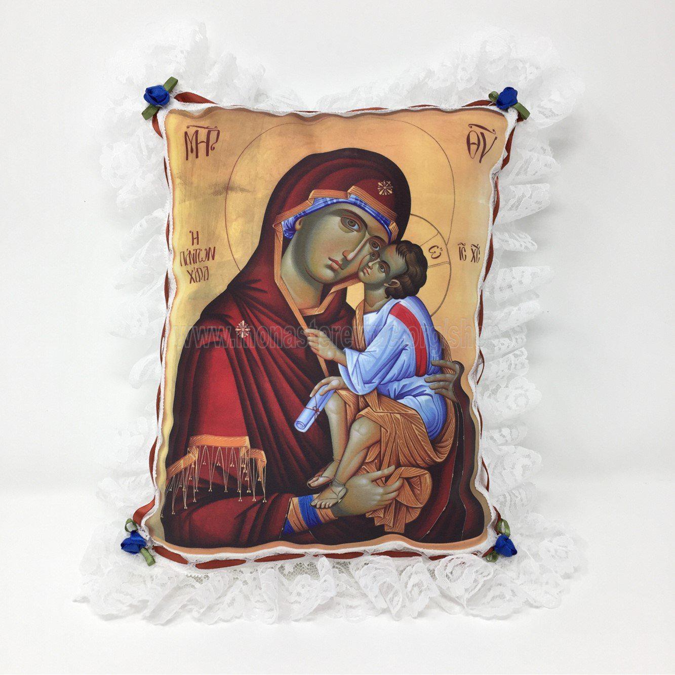 Byzantine Orthodox Icon of the Mother of God printed on a satin pillow designed and handmade in Canada by the sisters of monasterevmc.org / Oreiller avec impression d'une icone byzantine orthodoxe de la Mère de Dieu conçu et fait à la main au Québec par les soeurs du monasterevmc.org